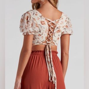 Small Windsor Effortless Floral Chiffon Crop Top - Cream